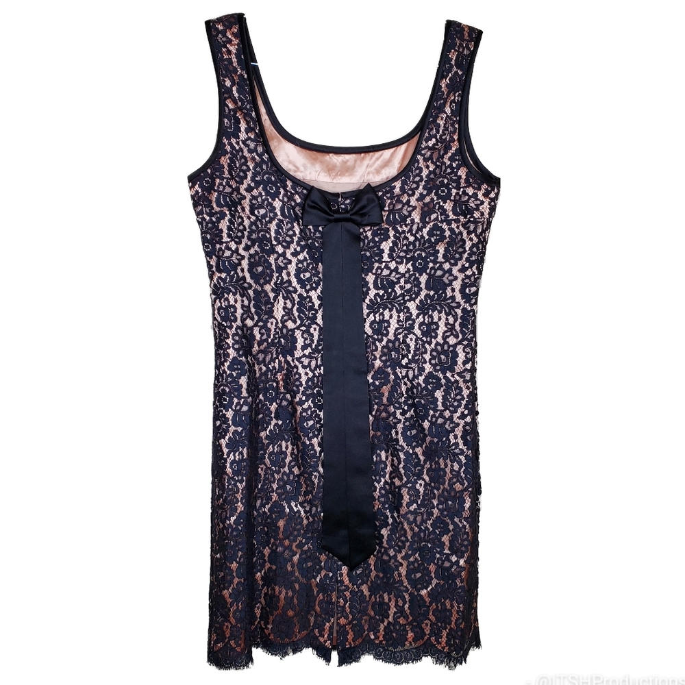 11) DONNA RICCO Holiday Nude Lace Dress with Bow 🎀In BACK Sz. 12